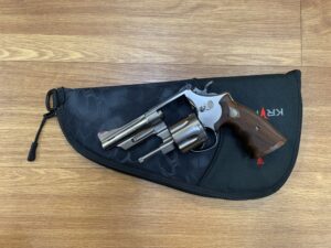 USED CONSIGNMENT SMITH AND WESSON MODEL 27 STAINLESS 6 SHOT - 357 MAG - W/ 4 SPEED LOADERS - SOFT CASED