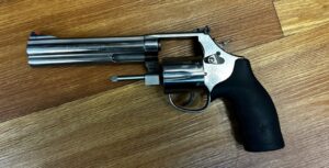 USED CONSIGNMENT SMITH and WESSON 686 .357 MAGNUM REVOLVER 6 SHOT